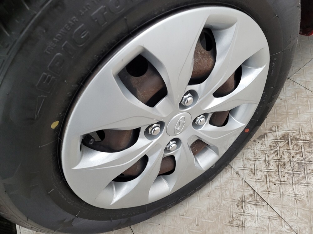 2017 Hyundai Accent in Louisville, KY 40258 - 18106495 31