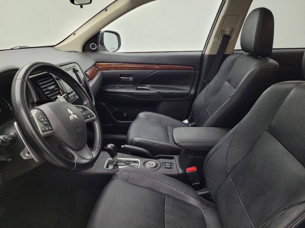 2015 Mitsubishi Outlander in Louisville, KY 40258 - 18106496 17