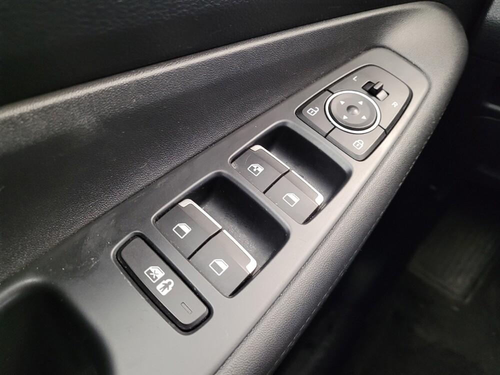 2023 Hyundai Santa Fe in Louisville, KY 40258 - 18106500 27