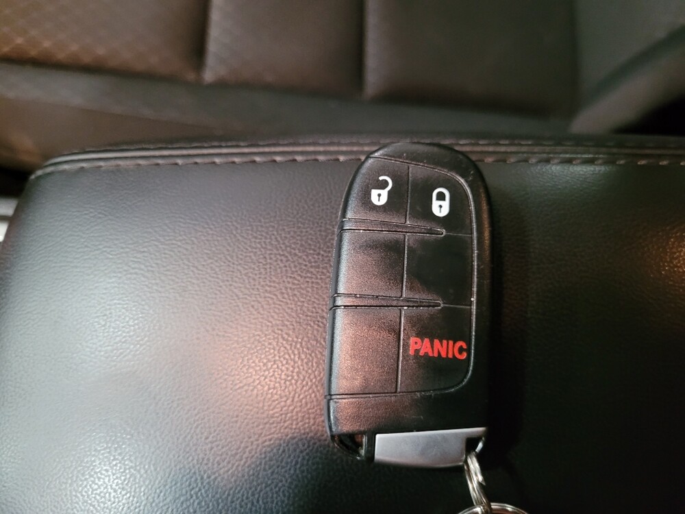 2021 Jeep Grand Cherokee in Pittsburgh, PA 15236 - 18106507 32