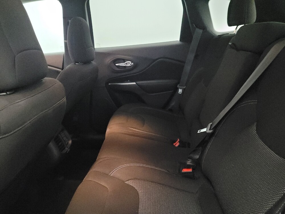 2020 Jeep Cherokee in Temple Hills, MD 20746 - 18106510 18