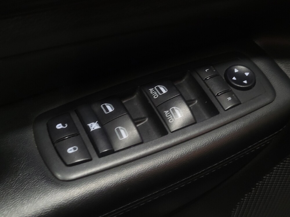 2020 Jeep Grand Cherokee in Pittsburgh, PA 15237 - 18106516 27