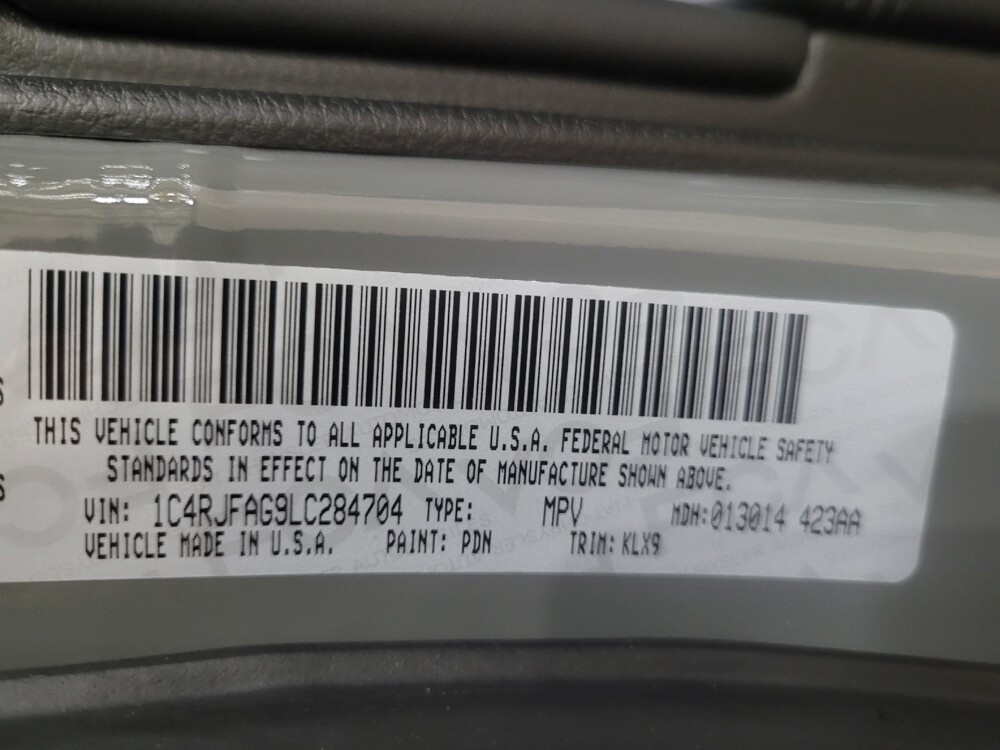 2020 Jeep Grand Cherokee in Pittsburgh, PA 15237 - 18106516 33