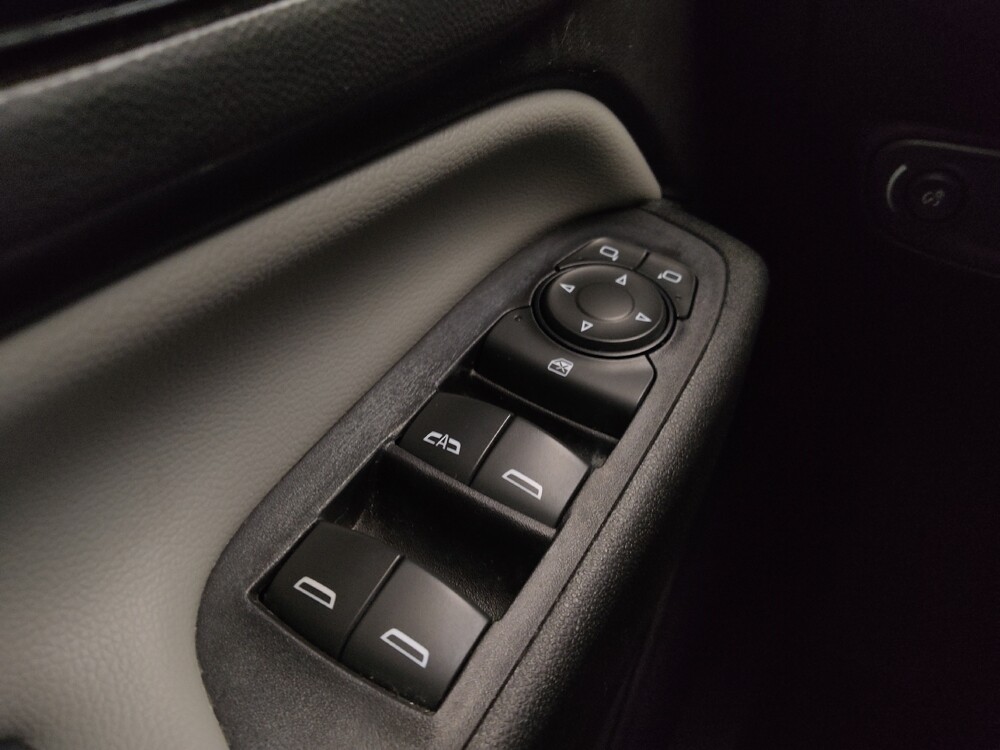 2019 Chevrolet Equinox in Wichita, KS 67207 - 18106519 27