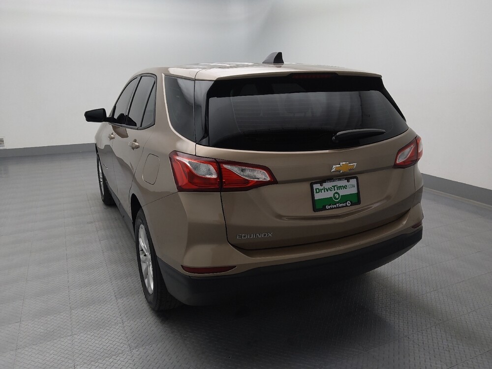 2019 Chevrolet Equinox in Wichita, KS 67207 - 18106519 6