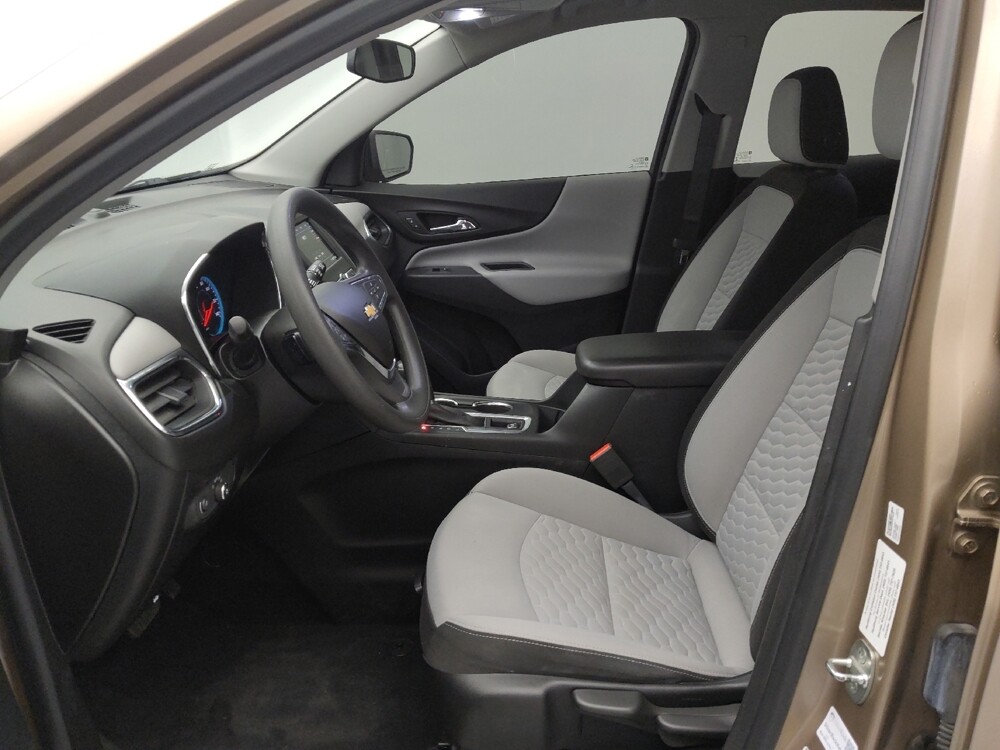 2019 Chevrolet Equinox in Wichita, KS 67207 - 18106519 17