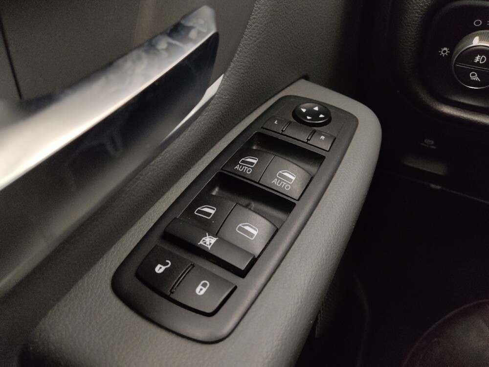 2020 RAM 1500 in Gladstone, MO 64118 - 18106520 27