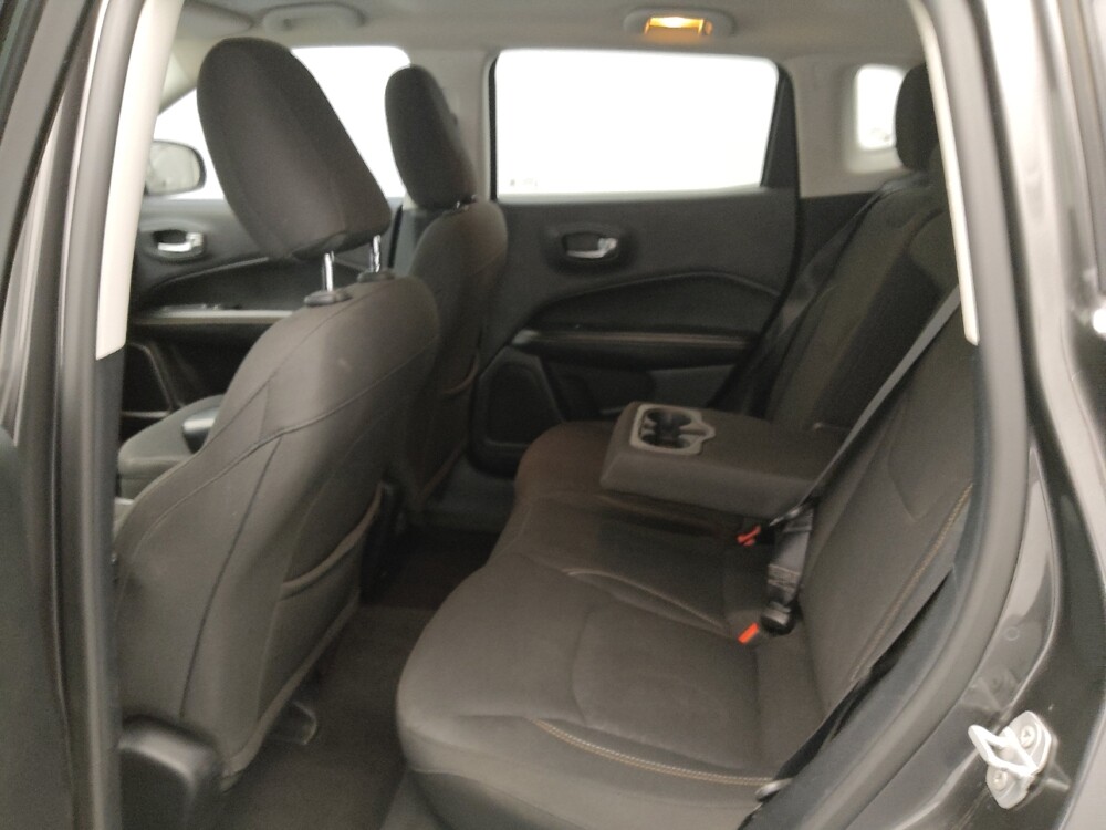 2017 Jeep Compass in St. Louis, MO 63136 - 18106522 18