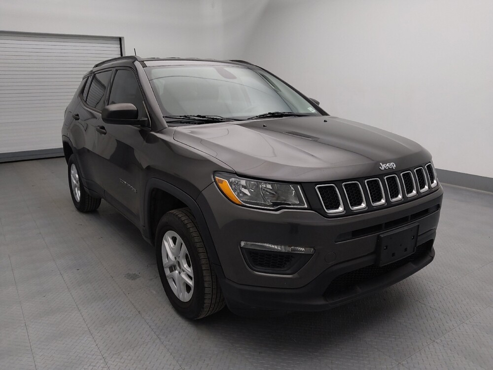 2017 Jeep Compass in St. Louis, MO 63136 - 18106522 13
