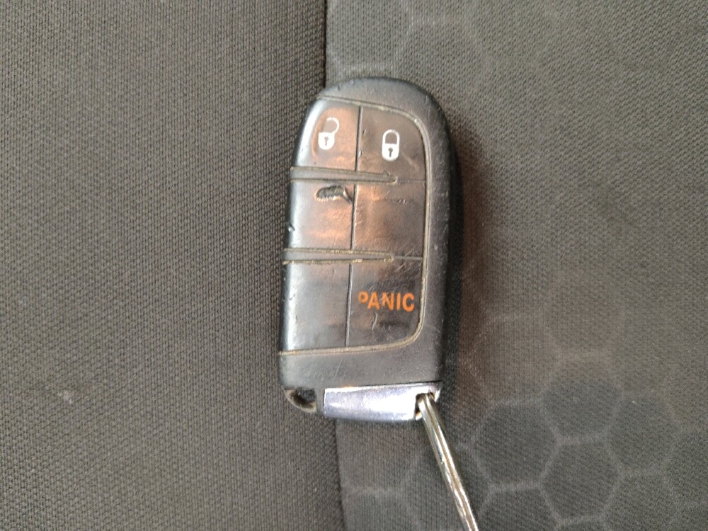 2017 Jeep Compass in St. Louis, MO 63136 - 18106522 32