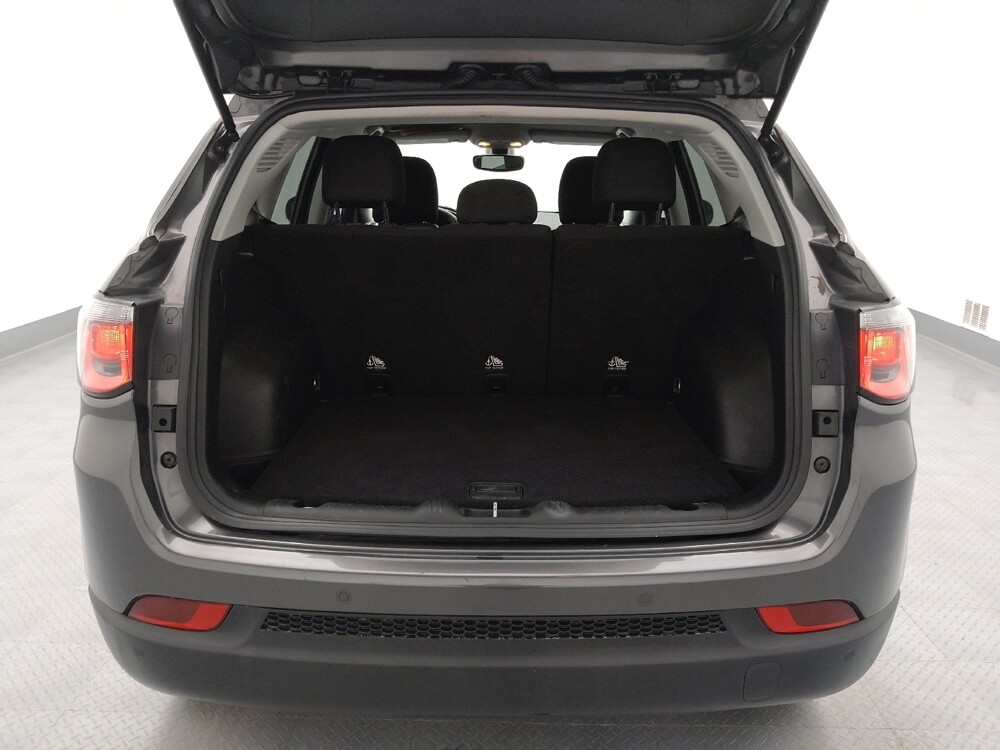 2017 Jeep Compass in St. Louis, MO 63136 - 18106522 29