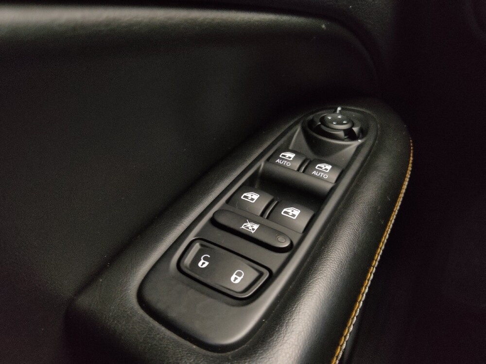 2017 Jeep Compass in St. Louis, MO 63136 - 18106522 27