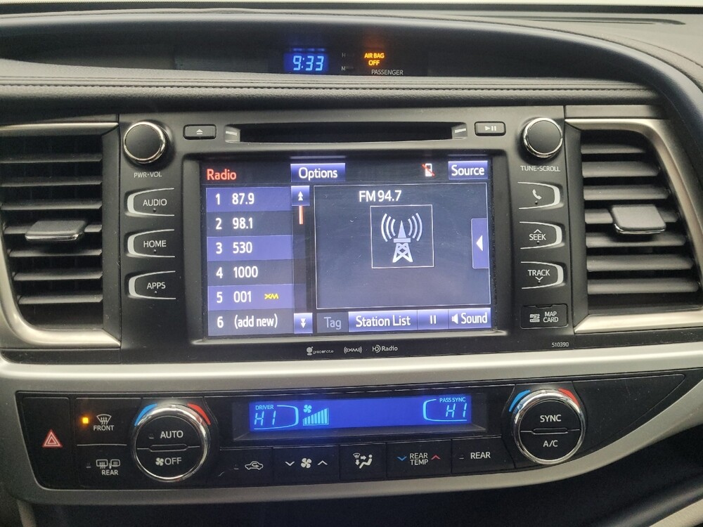 2019 Toyota Highlander in Highland, IN 46322 - 18106533 25