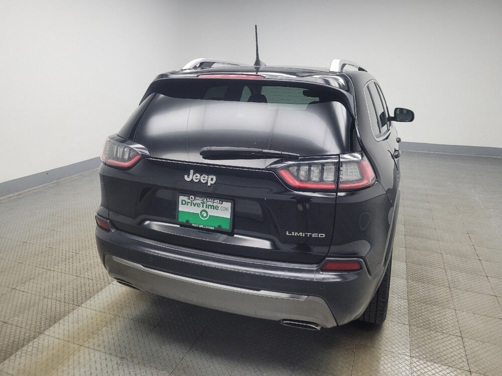 2019 Jeep Cherokee in Indianapolis, IN 46219 - 18106535 7