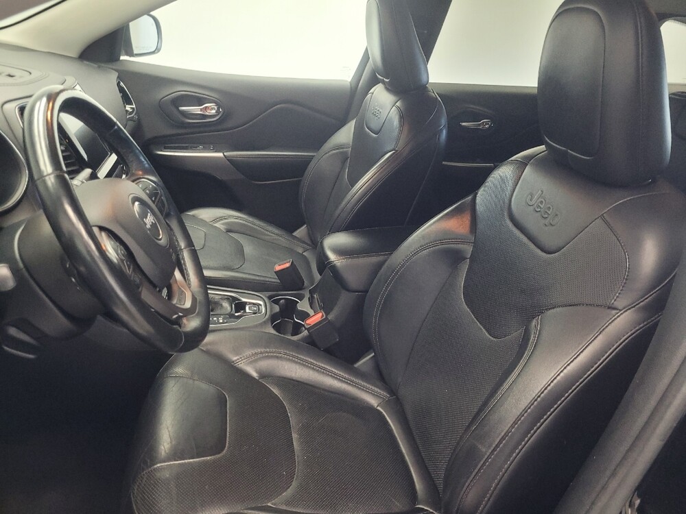 2019 Jeep Cherokee in Indianapolis, IN 46219 - 18106535 17