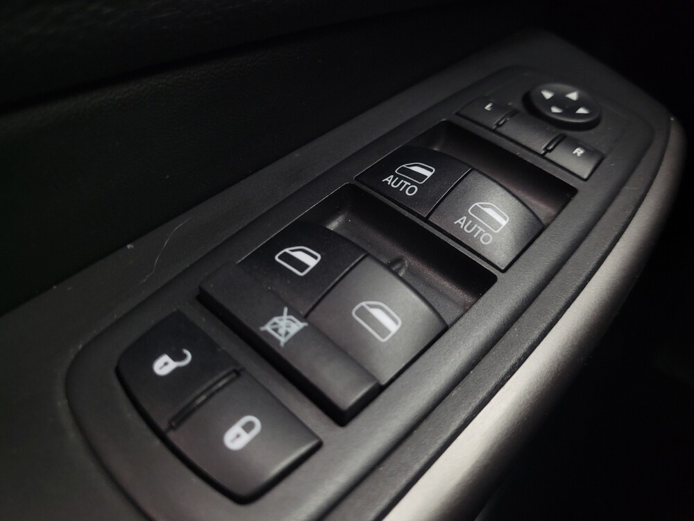 2019 Jeep Cherokee in Mishawaka, IN 46545 - 18106537 27