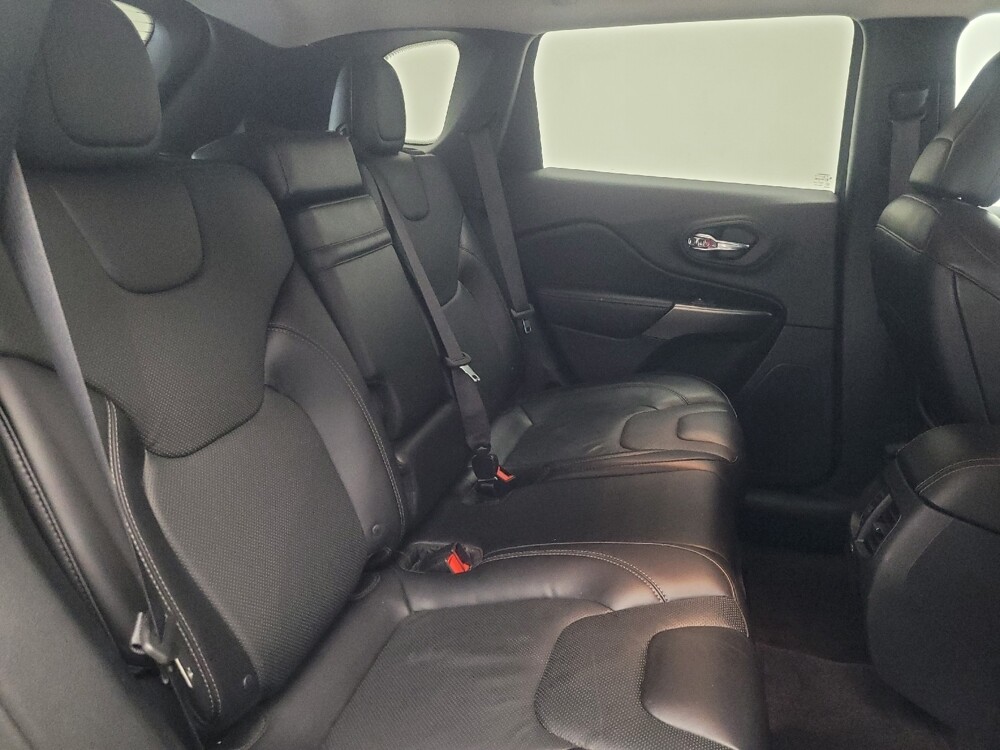 2019 Jeep Cherokee in Mishawaka, IN 46545 - 18106537 19