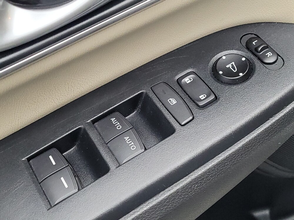 2019 Honda CR-V in Jacksonville, FL 32210 - 18106542 27