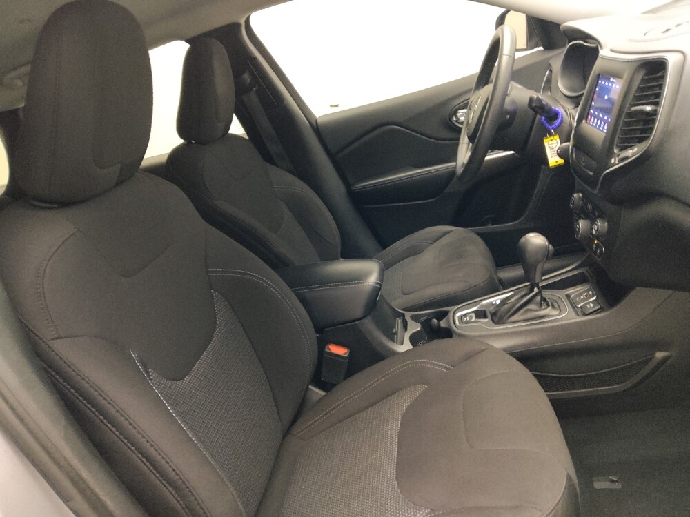 2019 Jeep Cherokee in Chattanooga, TN 37421 - 18106549 21