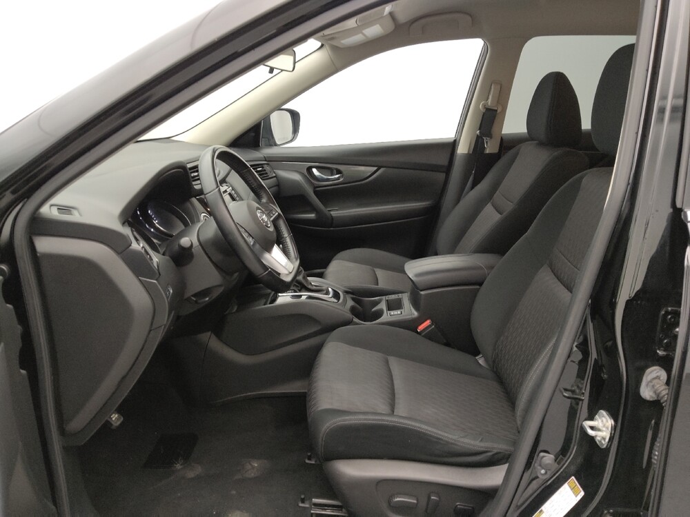 2020 Nissan Rogue in Gladstone, MO 64118 - 18106552 17