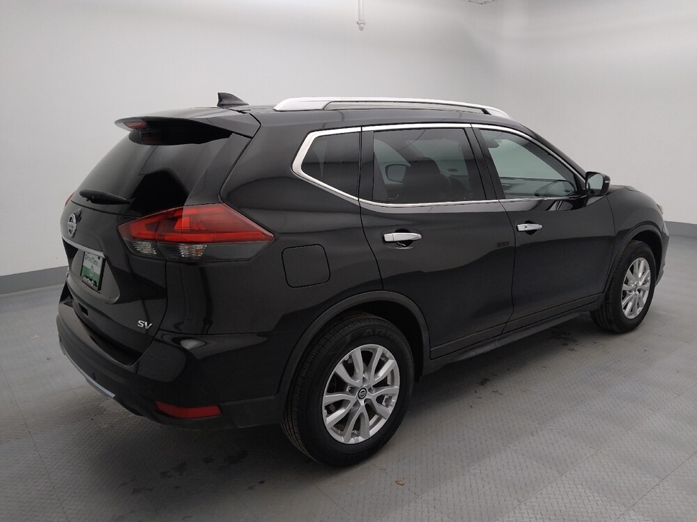2020 Nissan Rogue in Gladstone, MO 64118 - 18106552 10