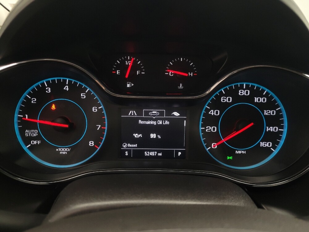 2018 Chevrolet Cruze in Indianapolis, IN 46222 - 18106557 23