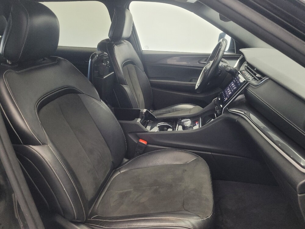 2021 Jeep Grand Cherokee L in Indianapolis, IN 46222 - 18106564 21