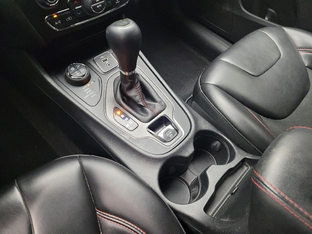 2019 Jeep Cherokee in Grand Rapids, MI 49508 - 18106565 26