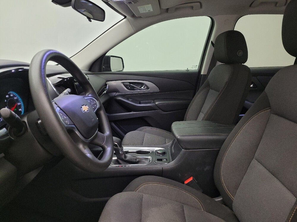 2021 Chevrolet Traverse in Louisville, KY 40258 - 18106568 17