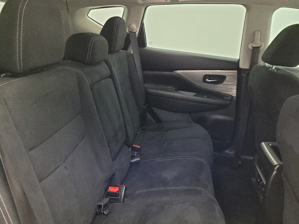 2018 Nissan Murano in Glendale, AZ 85301 - 18106574 19