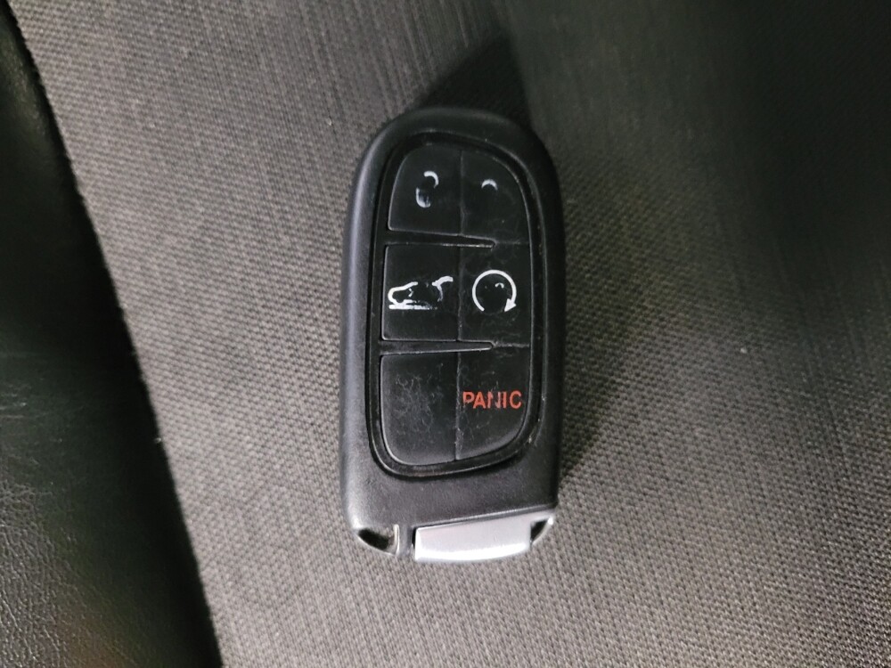 2020 Jeep Cherokee in Riverside, CA 92504 - 18106584 32