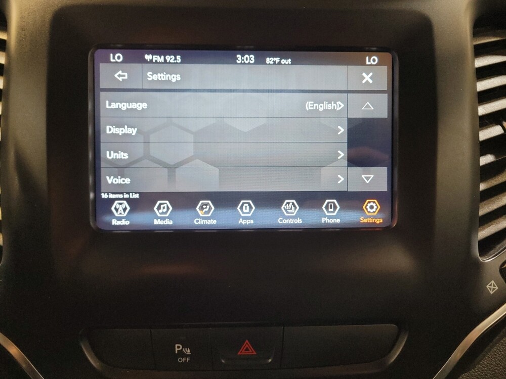 2020 Jeep Cherokee in Riverside, CA 92504 - 18106584 25