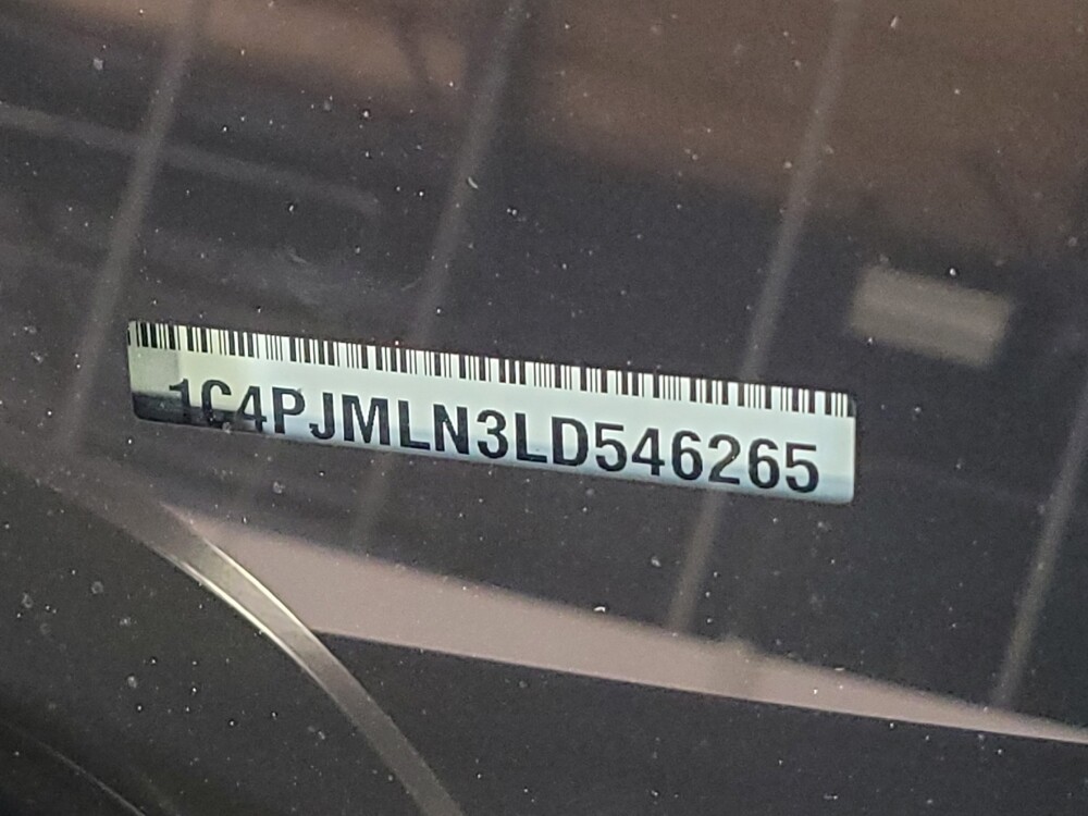 2020 Jeep Cherokee in Riverside, CA 92504 - 18106584 33