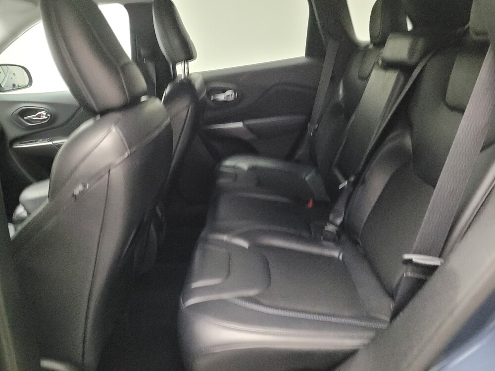 2020 Jeep Cherokee in Riverside, CA 92504 - 18106584 18