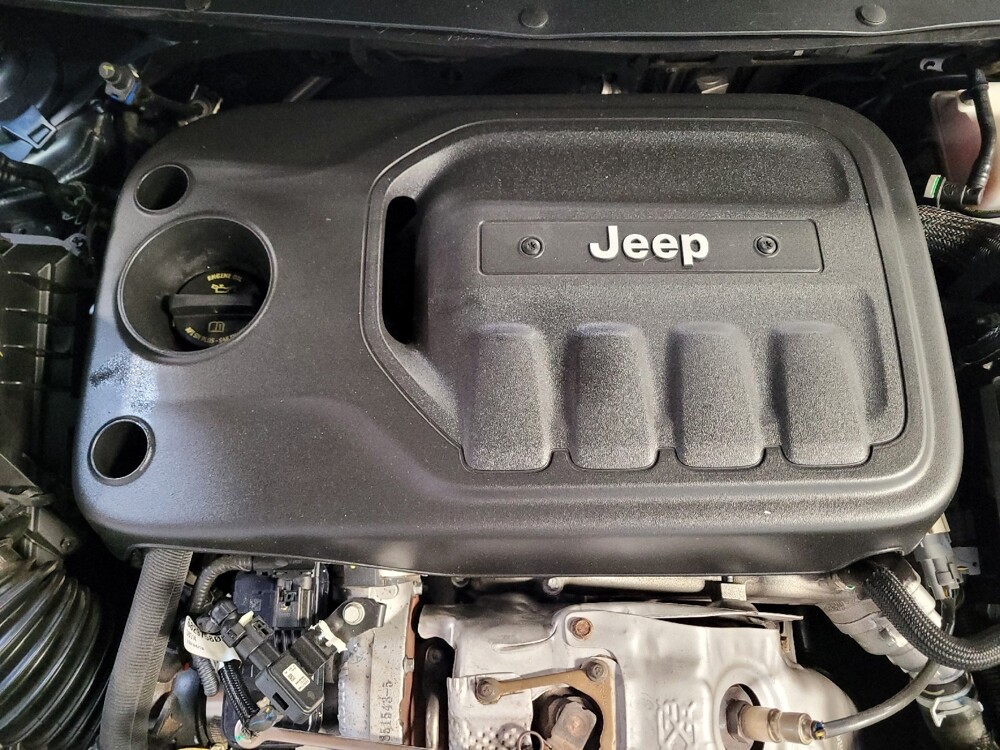 2020 Jeep Cherokee in Riverside, CA 92504 - 18106584 30