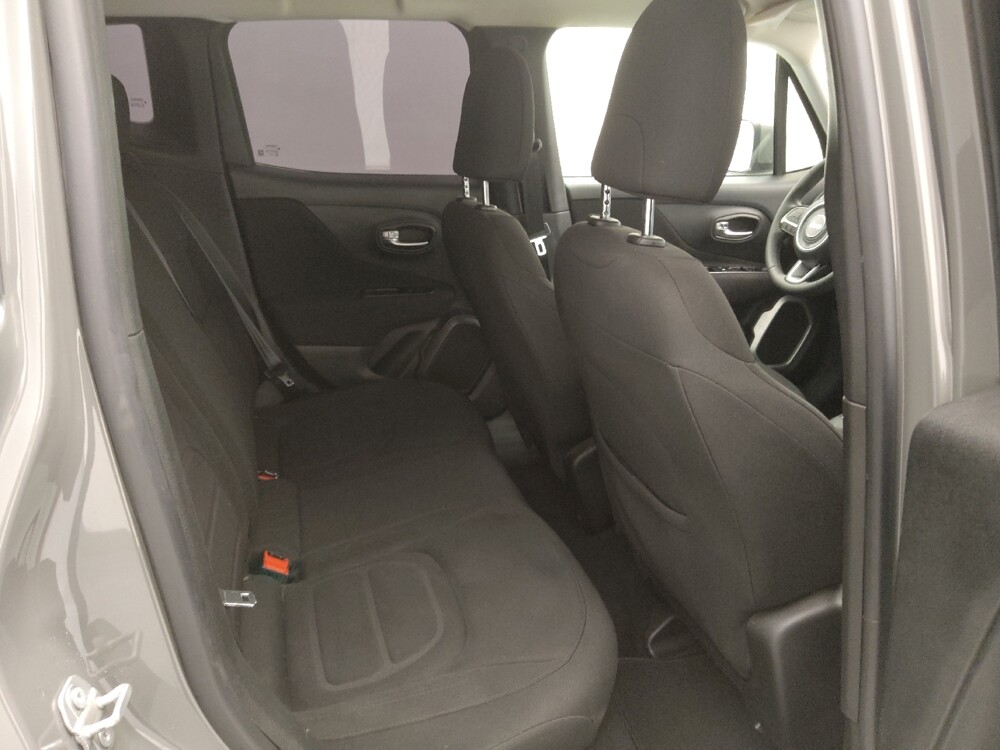 2020 Jeep Renegade in St. Louis, MO 63136 - 18106586 19