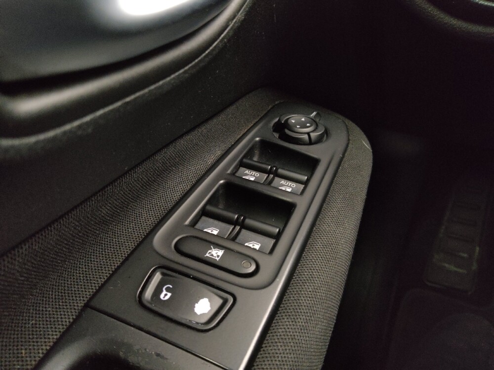 2020 Jeep Renegade in St. Louis, MO 63136 - 18106586 27