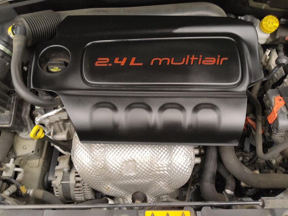 2020 Jeep Renegade in St. Louis, MO 63136 - 18106586 30