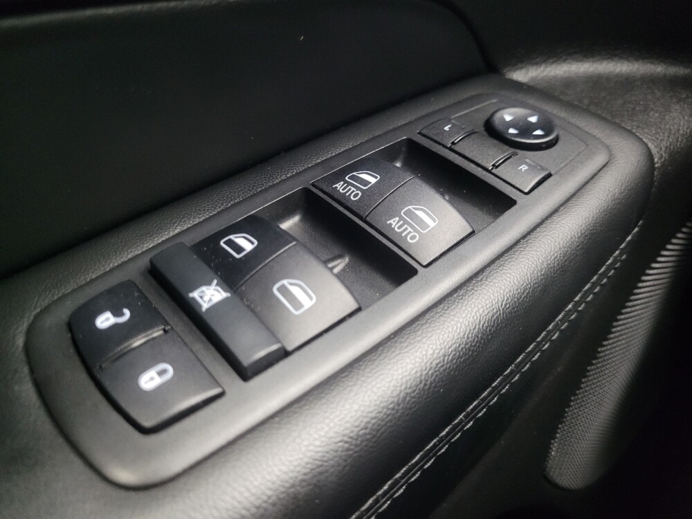 2019 Jeep Grand Cherokee in Mishawaka, IN 46545 - 18106587 27