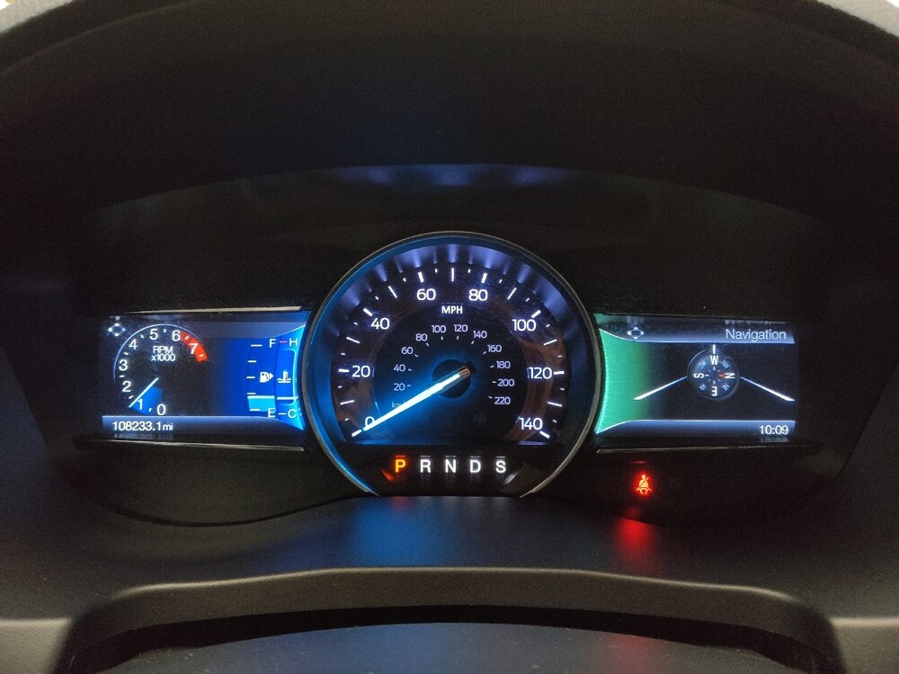 2019 Ford Explorer in St. Louis, MO 63136 - 18106588 23