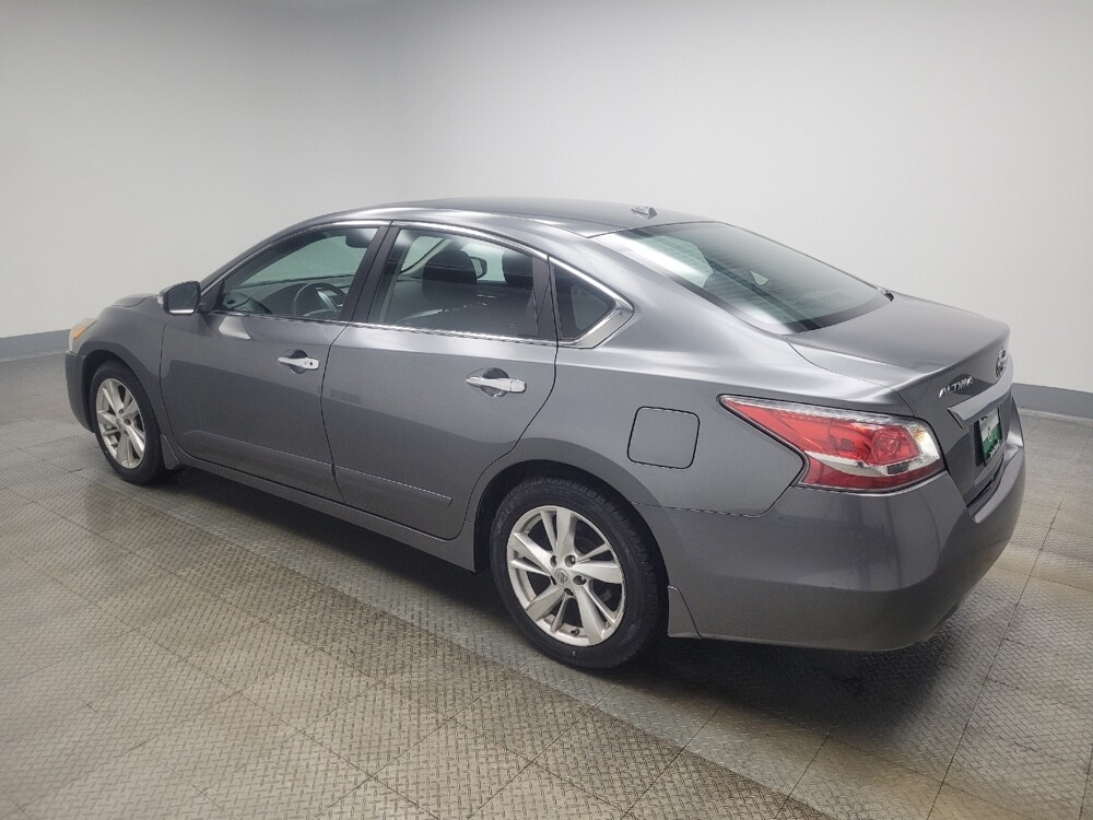 2015 Nissan Altima in Indianapolis, IN 46219 - 18106590 3