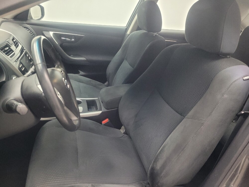 2015 Nissan Altima in Indianapolis, IN 46219 - 18106590 17