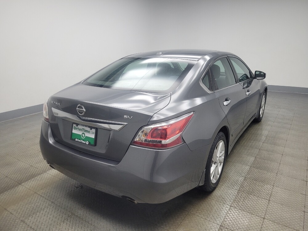 2015 Nissan Altima in Indianapolis, IN 46219 - 18106590 9