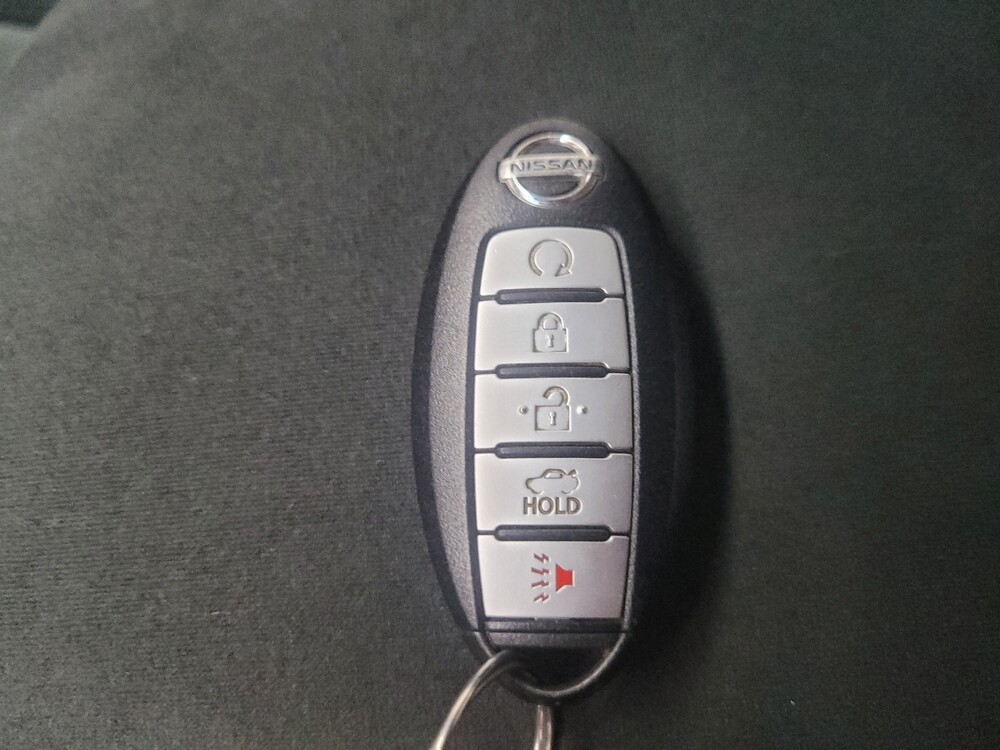 2015 Nissan Altima in Indianapolis, IN 46219 - 18106590 32