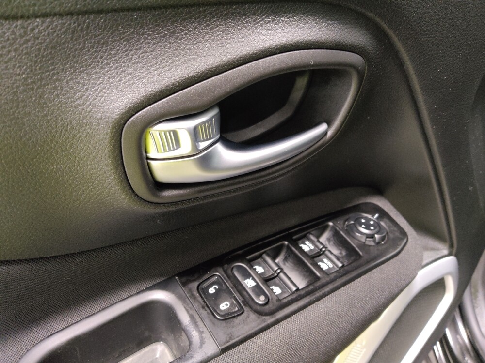 2021 Jeep Renegade in Columbus, OH 43231 - 18106599 27