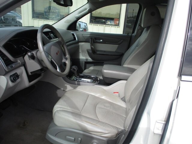 2014 GMC Acadia in Oak Grove, MO 64075 - 18106610 9