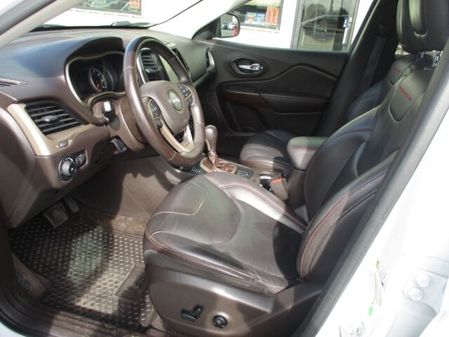 2015 Jeep Cherokee in Oak Grove, MO 64075 - 18106611 9