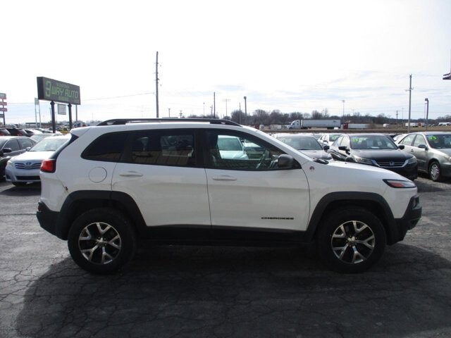 2015 Jeep Cherokee in Oak Grove, MO 64075 - 18106611 4