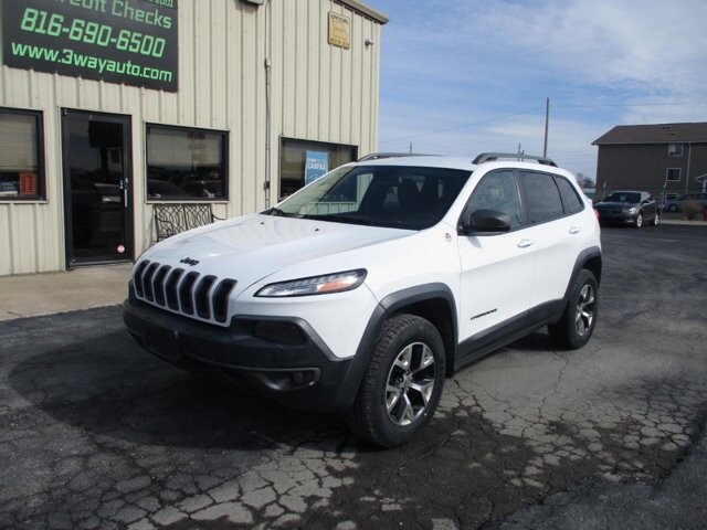 2015 Jeep Cherokee in Oak Grove, MO 64075 - 18106611