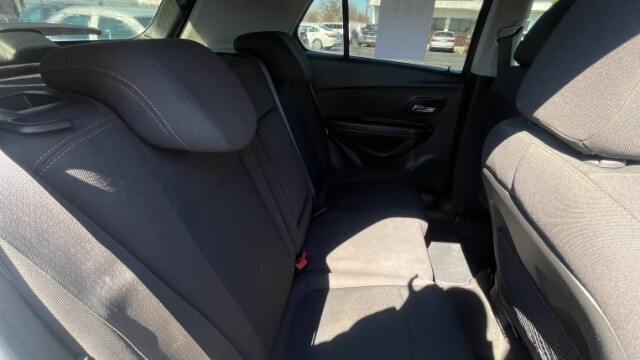 2018 Chevrolet Trax in Dallas, TX 75228 - 18106615 17